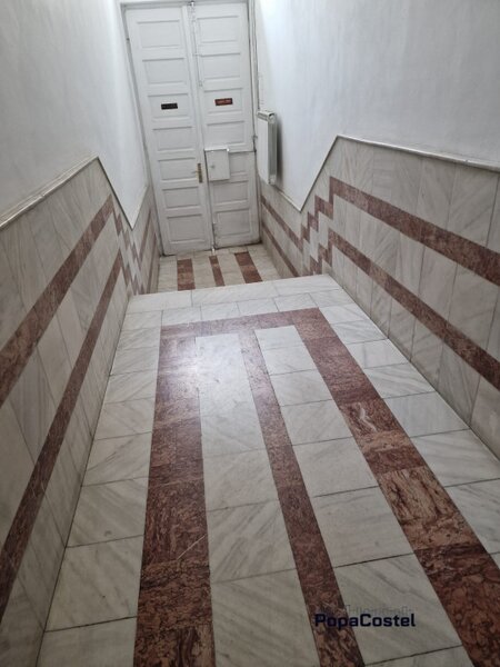 Primaria Capitalei, Brezoianu, 2 camere et.1 nemobilat, 69 mp, centrala proprie.